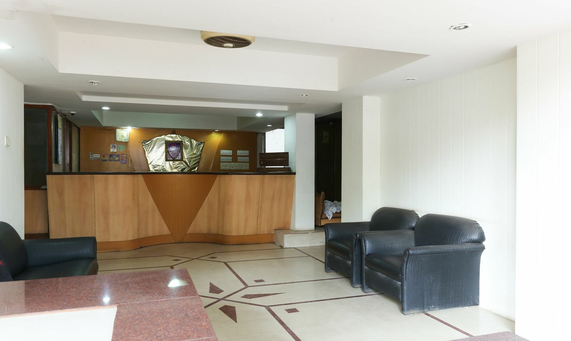 Itsy Hotels Hill View Ex Pune Exterior photo