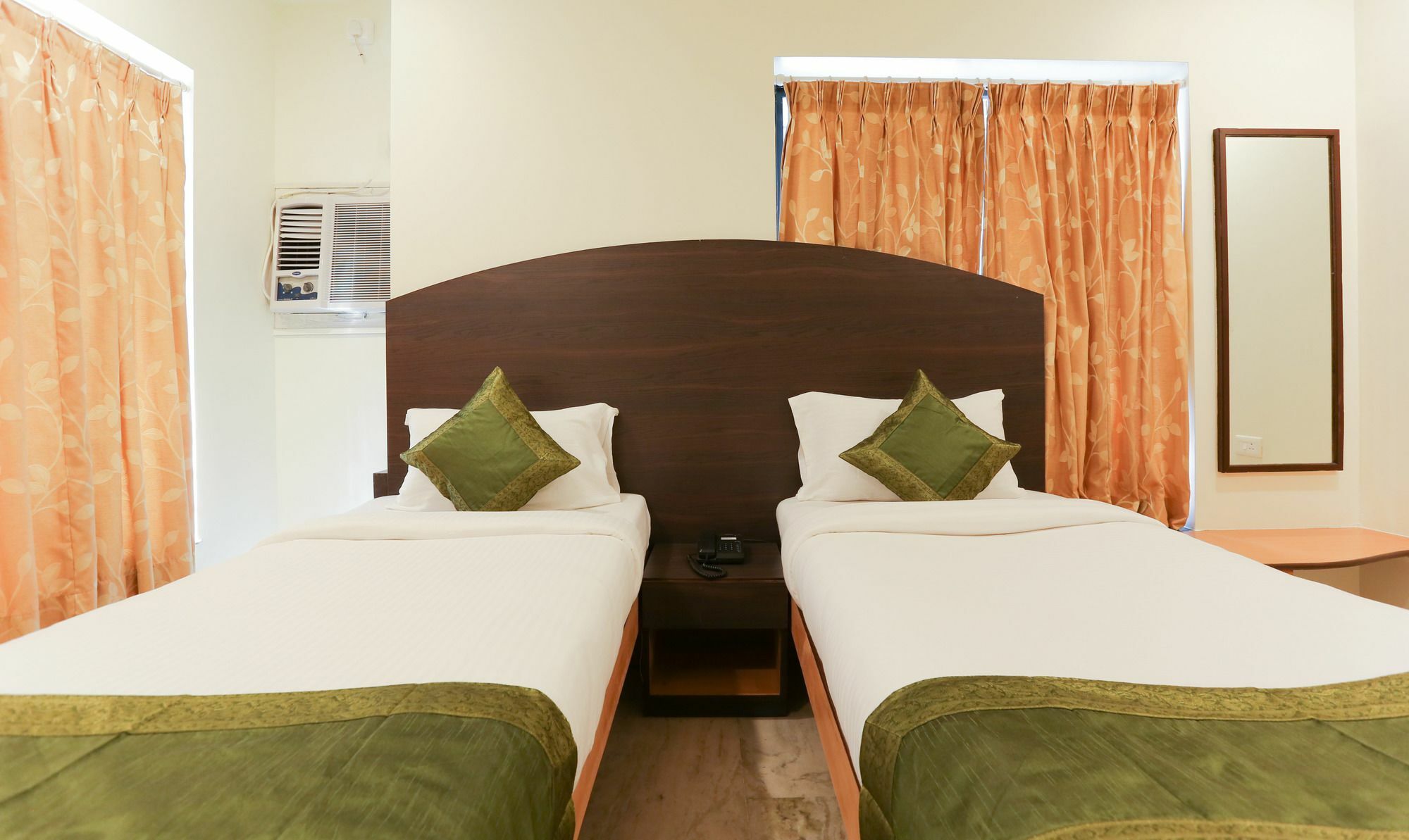Itsy Hotels Hill View Ex Pune Exterior photo