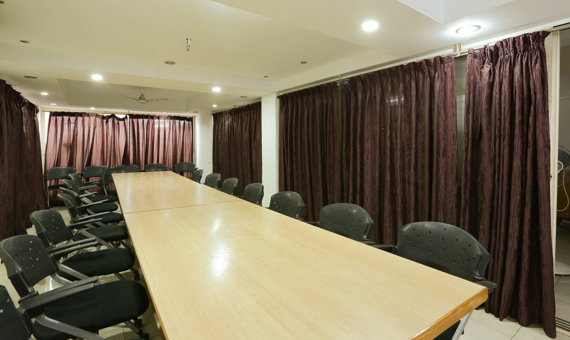 Itsy Hotels Hill View Ex Pune Exterior photo