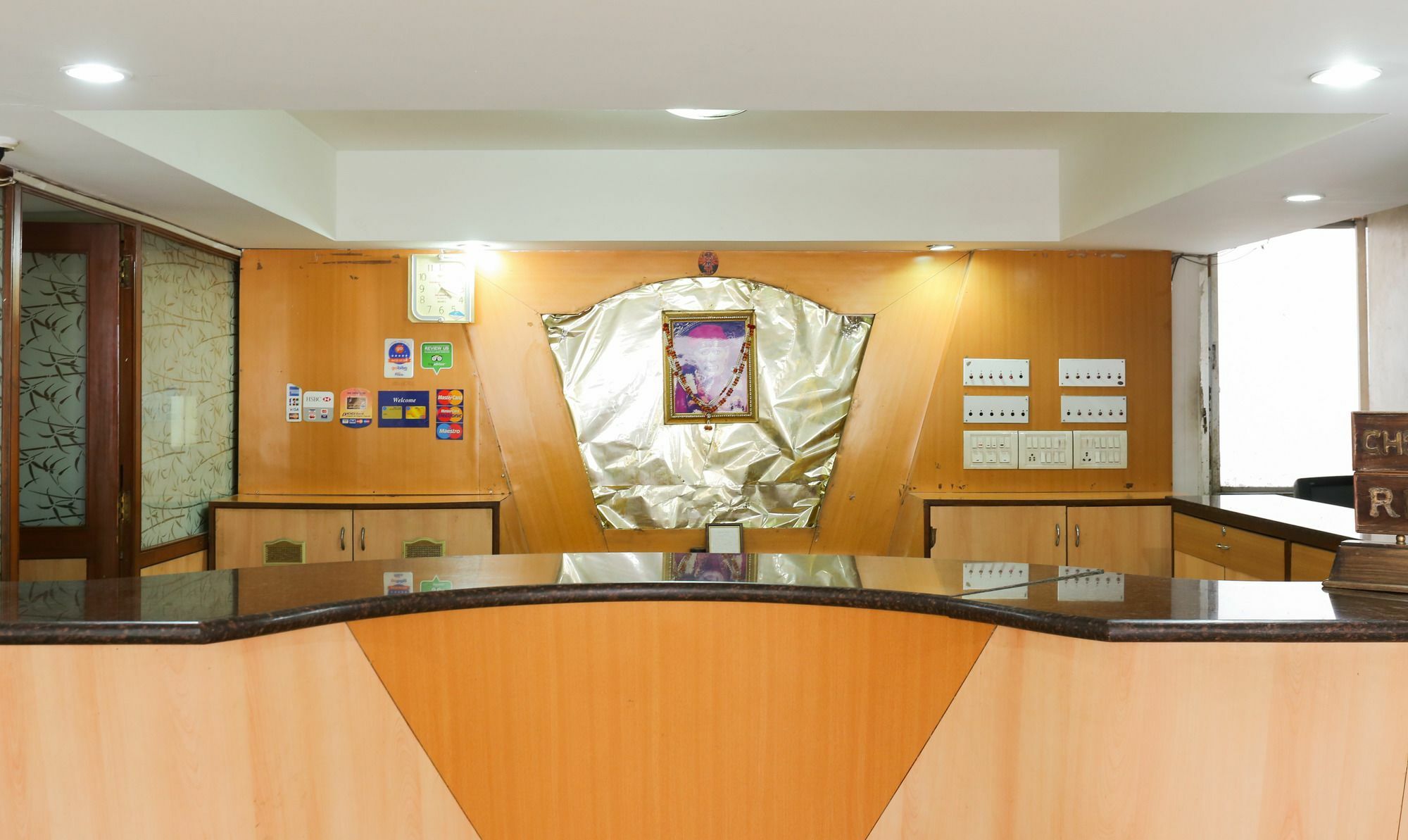 Itsy Hotels Hill View Ex Pune Exterior photo